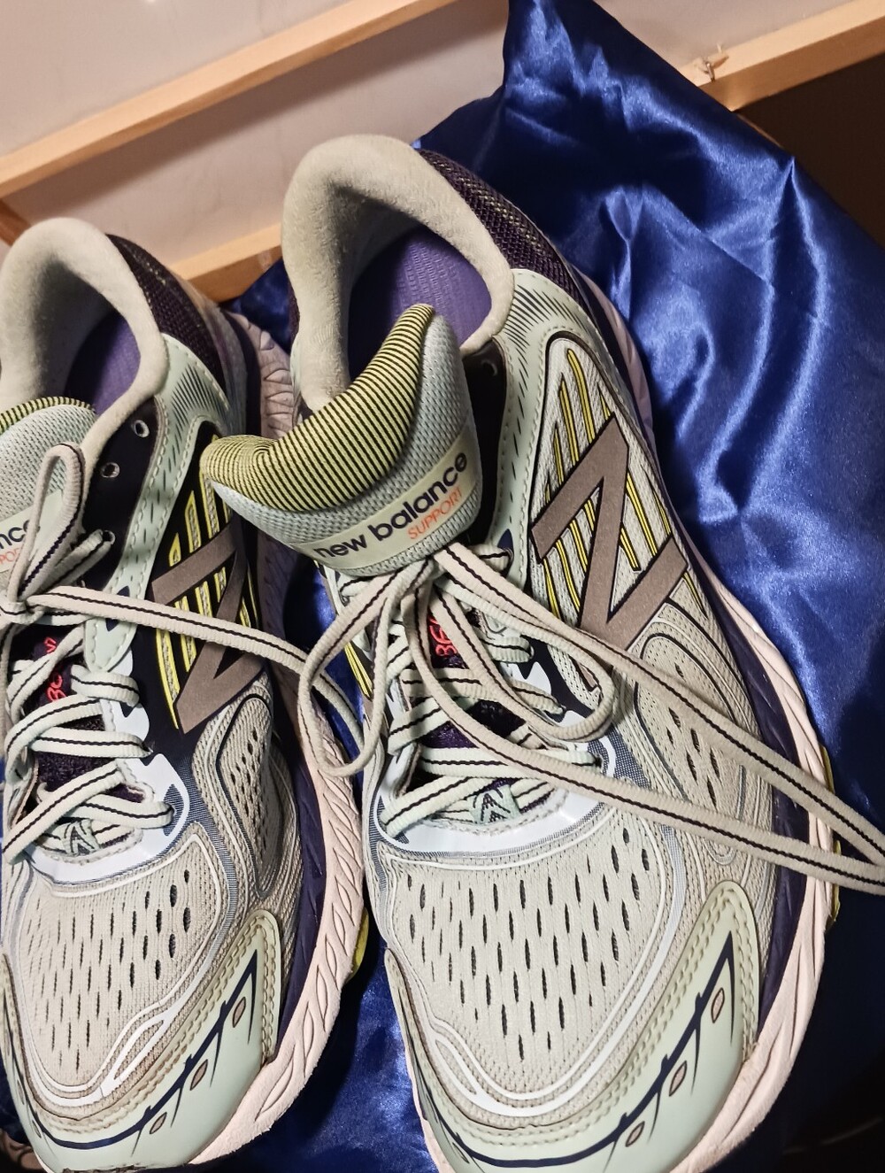 New Balance Women's Mint and Purple Running Shoes Sz.9.5